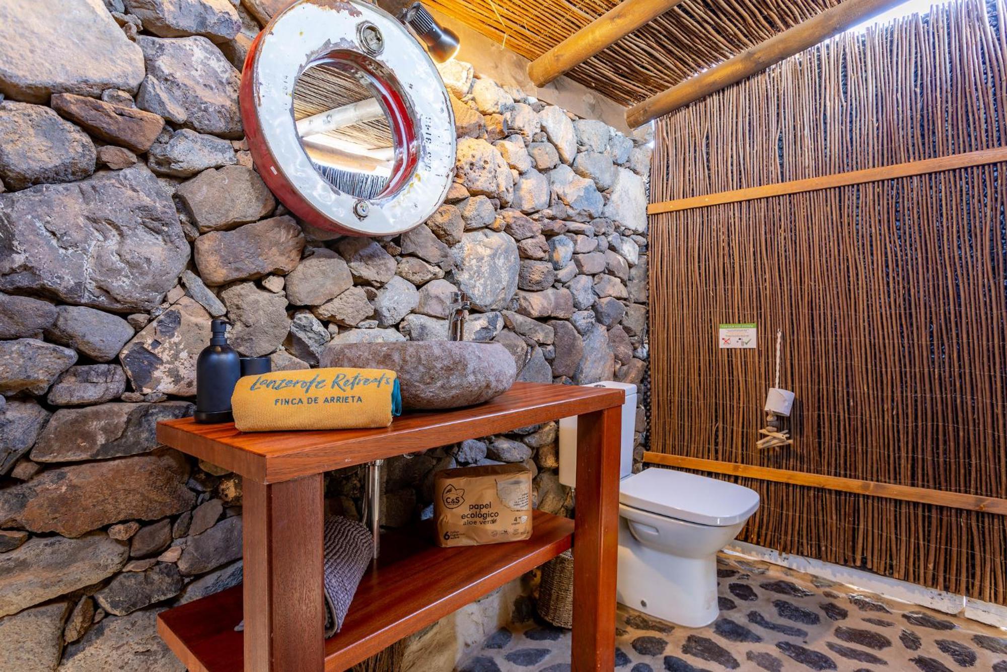 Finca De Arrieta Village - Yurts And Stone Cottages - Shared Pool - Walking Distance To Arrieta Beach - Eco Friendly Tabayesco Eksteriør bilde