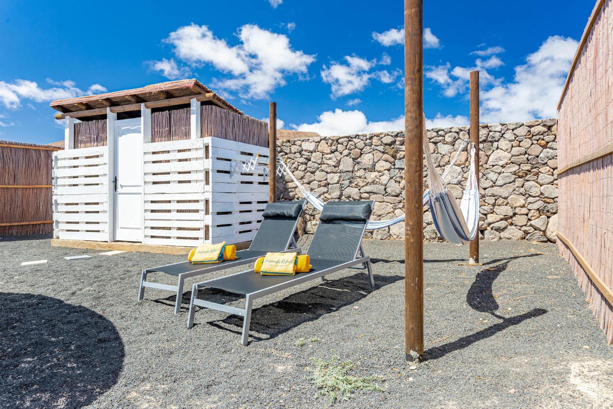 Finca De Arrieta Village - Yurts And Stone Cottages - Shared Pool - Walking Distance To Arrieta Beach - Eco Friendly Tabayesco Eksteriør bilde