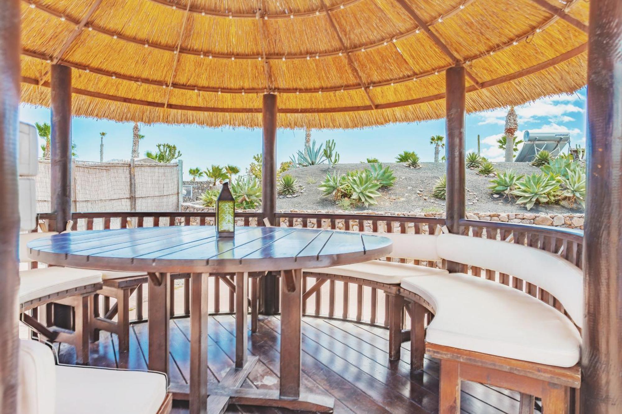 Finca De Arrieta Village - Yurts And Stone Cottages - Shared Pool - Walking Distance To Arrieta Beach - Eco Friendly Tabayesco Eksteriør bilde